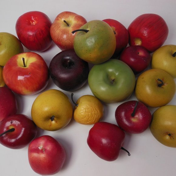 Realistic Artificial Decorative Faux Fake Apples High Quality Home Décor 21 pcs. - Picture 8 of 8